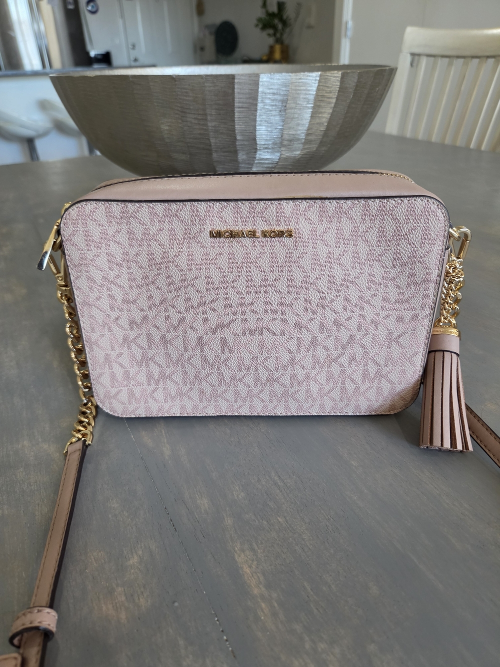 Michael Kors Pink Signature Jet Set Crossbody Bag